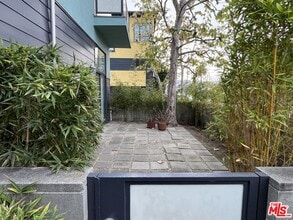 320 Indiana Ave in Los Angeles, CA - Building Photo - Building Photo