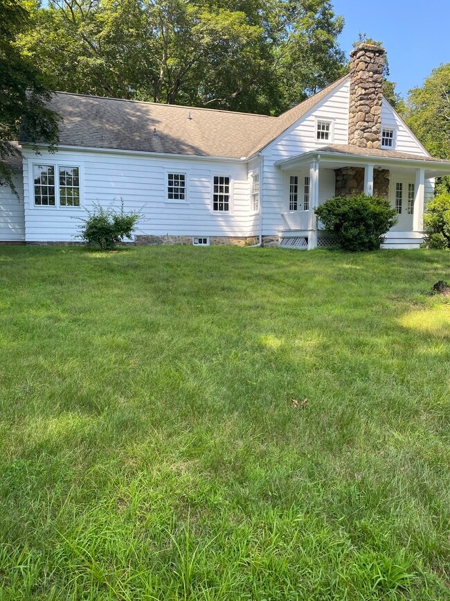 property at 3 Cricket Ln