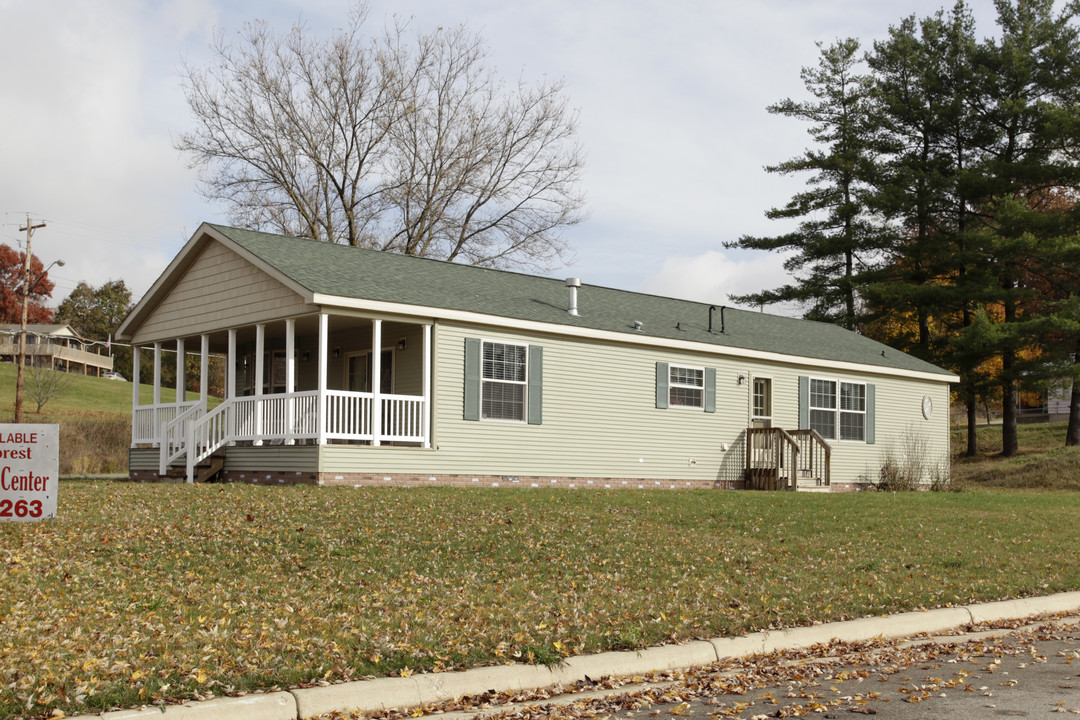 Sherwood Forest Mobile Home Estates in Ionia, MI - Building Photo