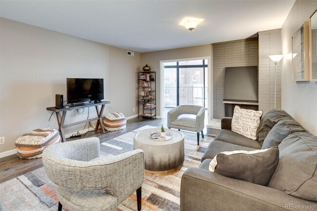 1777 Larimer St in Denver, CO - Building Photo - Building Photo