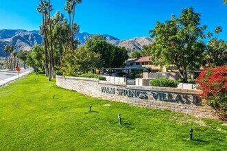2801 N Los Felices Cir E, Unit D110 in Palm Springs, CA - Foto de edificio - Building Photo