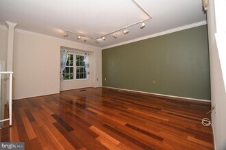 21 Earth Star Pl in Gaithersburg, MD - Building Photo - Building Photo
