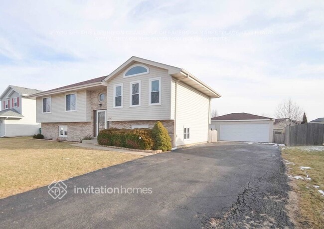 2714 Joe Adler Dr in Plainfield, IL - Building Photo - Building Photo