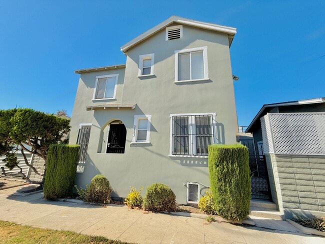 property at 1801 W 39th St