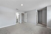 11873 Algonquin Dr photo'