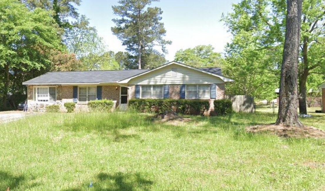 1692 Kinglet Rd in Jonesboro, GA - Building Photo