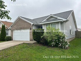 3085 Prichard Dr in Lexington, KY - Building Photo