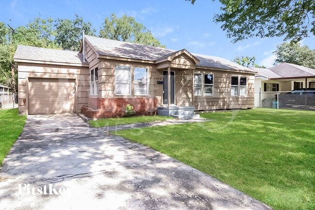 property at 706 E Humble St