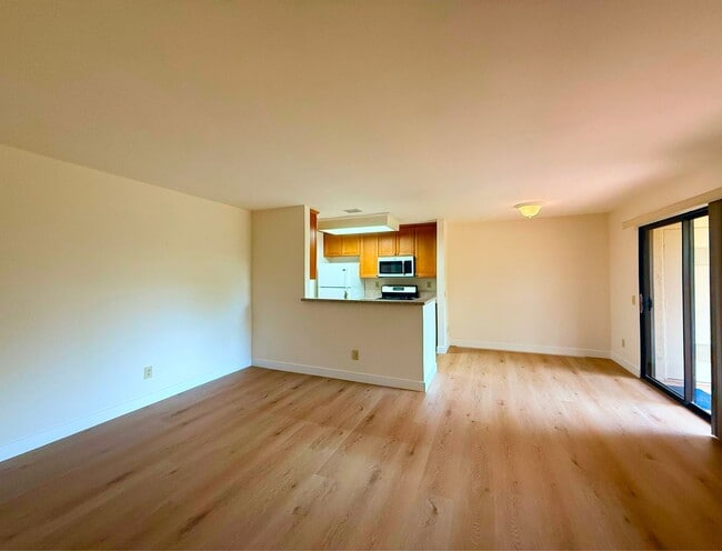 13206 Wimberly Square in San Diego, CA - Building Photo - Building Photo