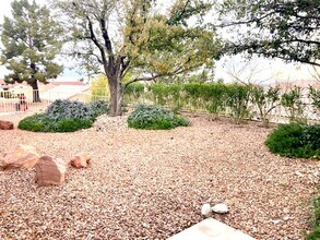 2504 Keppel Sands Dr in Las Vegas, NV - Building Photo - Building Photo