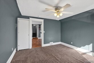 221 Lebanon Ave in Belleville, IL - Building Photo - Building Photo