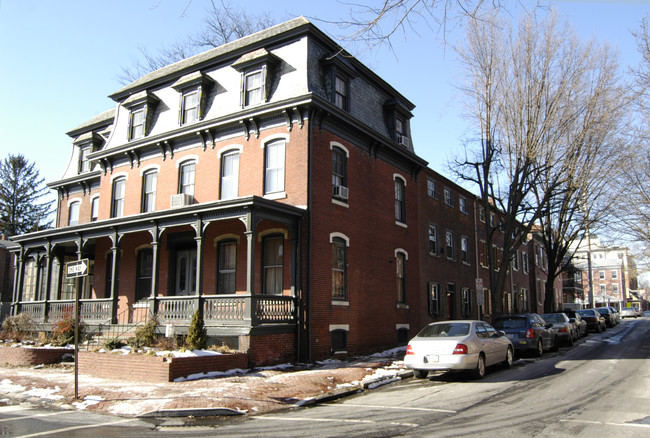 201 W Barnard St in West Chester, PA - Building Photo - Building Photo