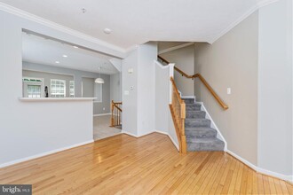 25 Caterham Ct in Rosedale, MD - Building Photo - Building Photo