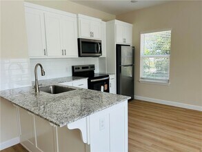 706 E Johnson Ave in Springdale, AR - Building Photo - Building Photo