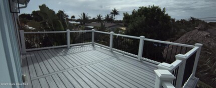 216 NE 3rd St in Satellite Beach, FL - Building Photo - Building Photo