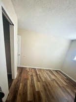 1311 E San Bruno Ave, Unit E in Fresno, CA - Building Photo