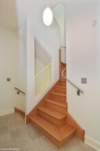 2734 N Lincoln Ave, Unit 3W in Chicago, IL - Building Photo - Building Photo