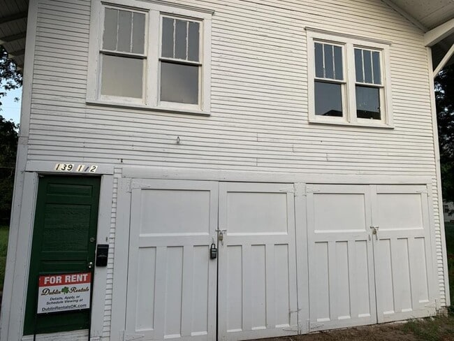 139 S Lowry St in Stillwater, OK - Building Photo - Building Photo
