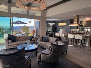 1988 Canyon Highlands Dr in Henderson, NV - Building Photo - Building Photo