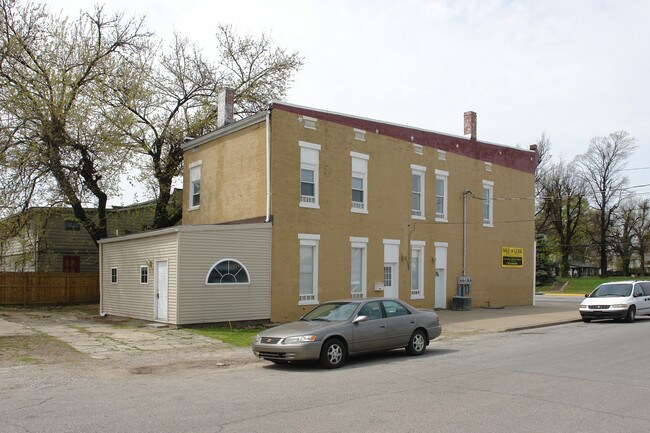 621 N Fulton Ave in Evansville, IN - Building Photo - Building Photo