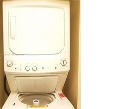 17102 SW 95th Terrace in Miami, FL - Building Photo - Building Photo