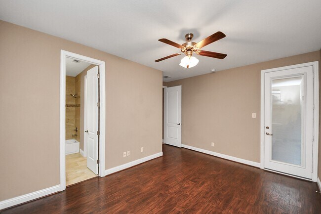 property at 1031 W 21st St