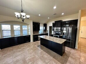 701 Meadowbrook Ln in Mansfield, TX - Building Photo - Building Photo