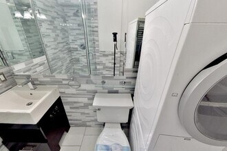 410 E 13th St, Unit 1F in New York, NY - Foto de edificio - Building Photo