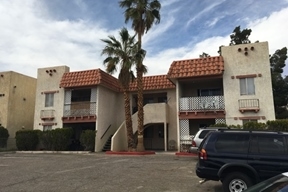 5393 Del Gado Dr in Las Vegas, NV - Building Photo - Building Photo