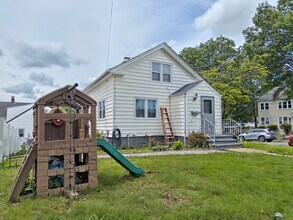 497 Wayne St in Bridgeport, CT - Building Photo - Building Photo