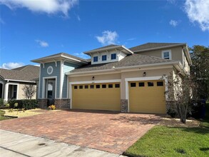 2421 Fenetre Ln in Kissimmee, FL - Building Photo - Building Photo