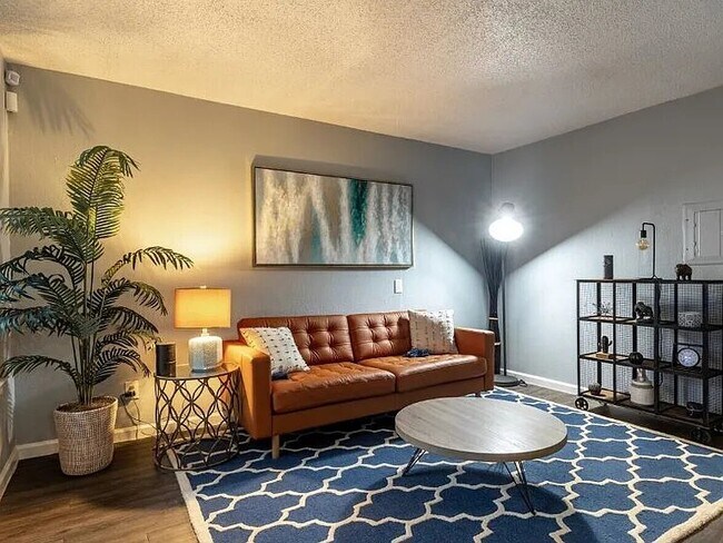 2751 E Ledbetter Dr, Unit Arterra - 1 Bedroom in Dallas, TX - Foto de edificio - Building Photo