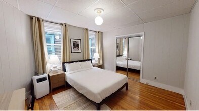823 Dorchester Ave, Unit 1 in Boston, MA - Foto de edificio - Building Photo