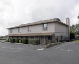 Golden Terrace Apartments in Cameron Park, CA - Building Photo - Building Photo