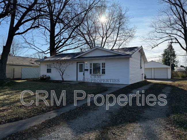 925 Danbury Dr in Kokomo, IN - Building Photo - Building Photo