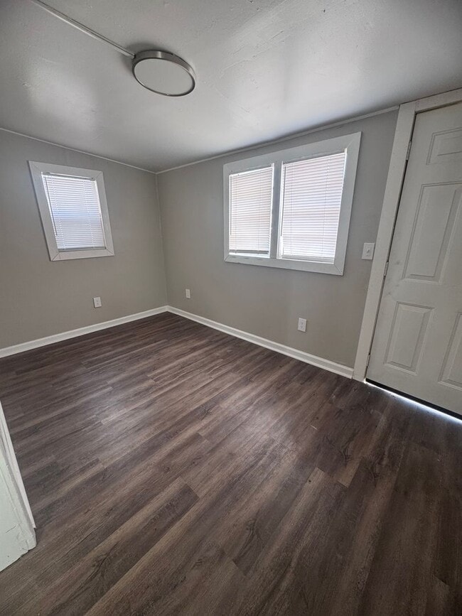 property at 3409 S Polk St