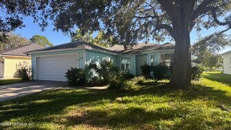 3696 Barbizon Cir N in Jacksonville, FL - Building Photo