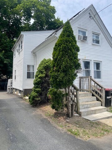 357 Warren Ave in Brockton, MA - Building Photo