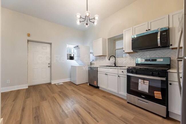 4241 S Calumet Ave in Chicago, IL - Building Photo - Building Photo