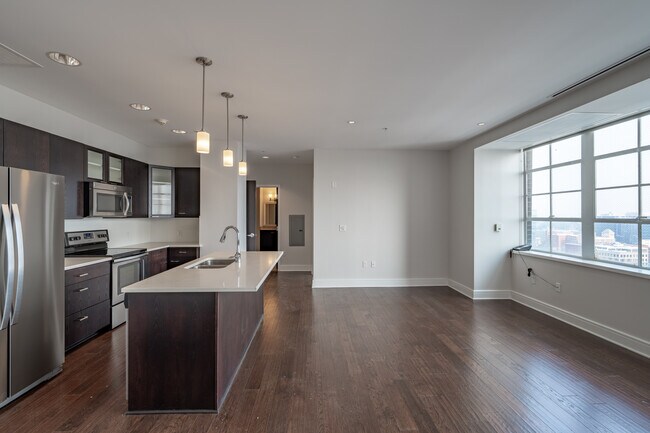 10 Lafayette Sq in Buffalo, NY - Foto de edificio - Interior Photo