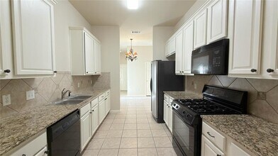 5515 Davis Ln in Austin, TX - Building Photo - Building Photo