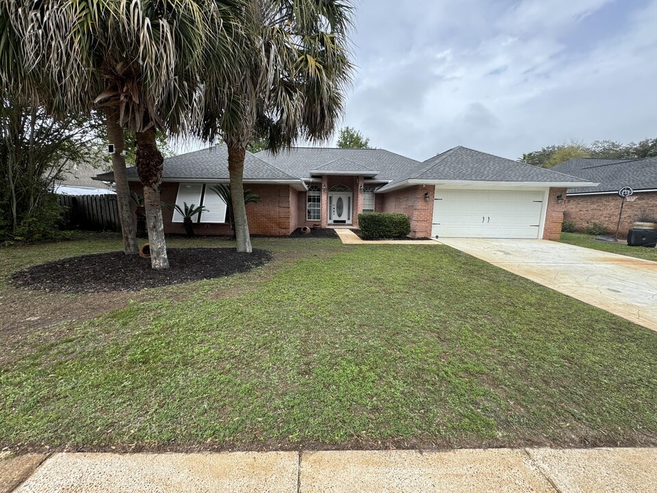 4025 Lauren Ct in Destin, FL - Foto de edificio