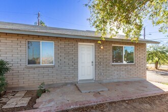 6417 S 10th St in Phoenix, AZ - Building Photo - Building Photo