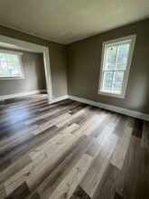 1425 Pleasant St in Council Bluffs, IA - Building Photo - Building Photo