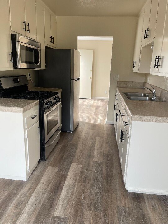 721 12th St, Unit # 5 in Imperial Beach, CA - Building Photo