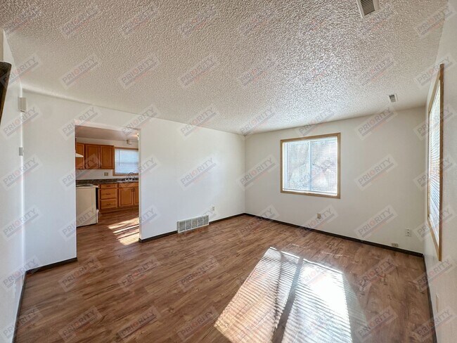 802 Greenway Dr in Gillette, WY - Building Photo - Building Photo