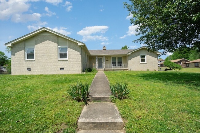 property at 3817 Augusta Dr