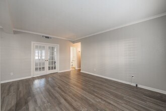 4343 Bellaire Dr S in Fort Worth, TX - Building Photo - Building Photo