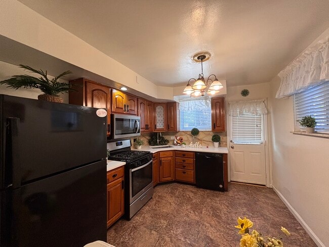 1529 S 28th St in Philadelphia, PA - Building Photo - Building Photo