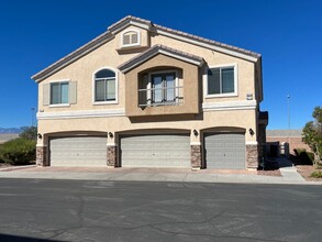 6677 Lookout Lodge Ln in North Las Vegas, NV - Building Photo - Building Photo